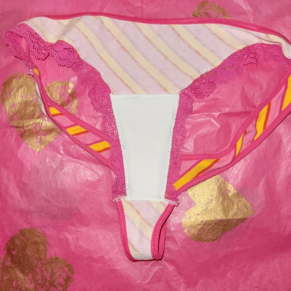 NEW VINTAGE VS PINK SMALL STRIPED THONG LACE TRIM COTTON PANTIES - Picture 5 of 9